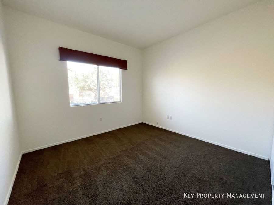 2110 Los Feliz St #1074 - Photo 4 of 21
