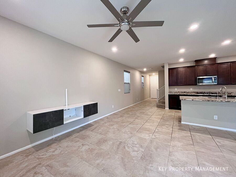 5587 Lushan St - Photo 7 of 25