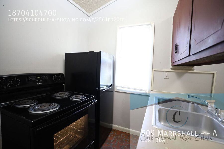 509 Marshall St #A - Photo 3 of 8