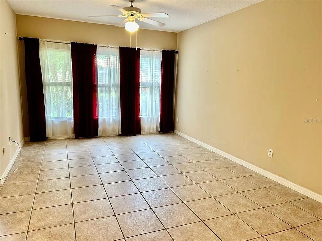 3451 Windsor Lake Cir - Photo 5 of 20