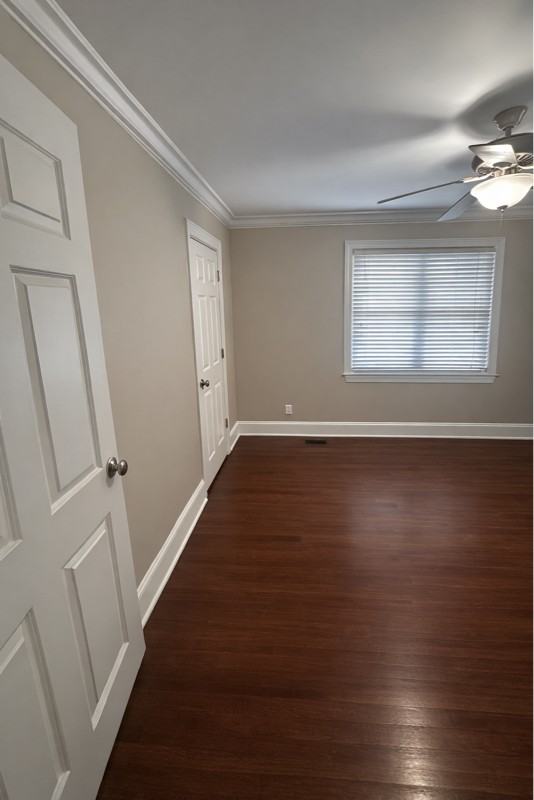 1976 Lynnwood Dr - Photo 2 of 16