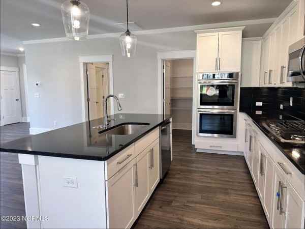 623 Muscadine Ln - Photo 5 of 20