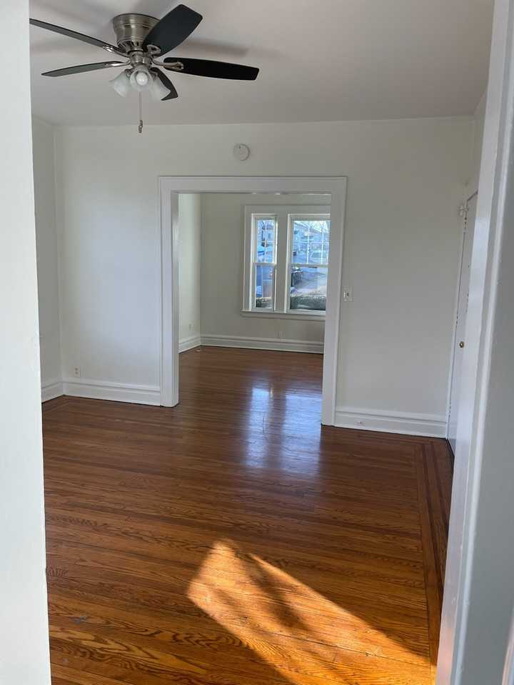 38 Feiner Pl #1R - Photo 7 of 18