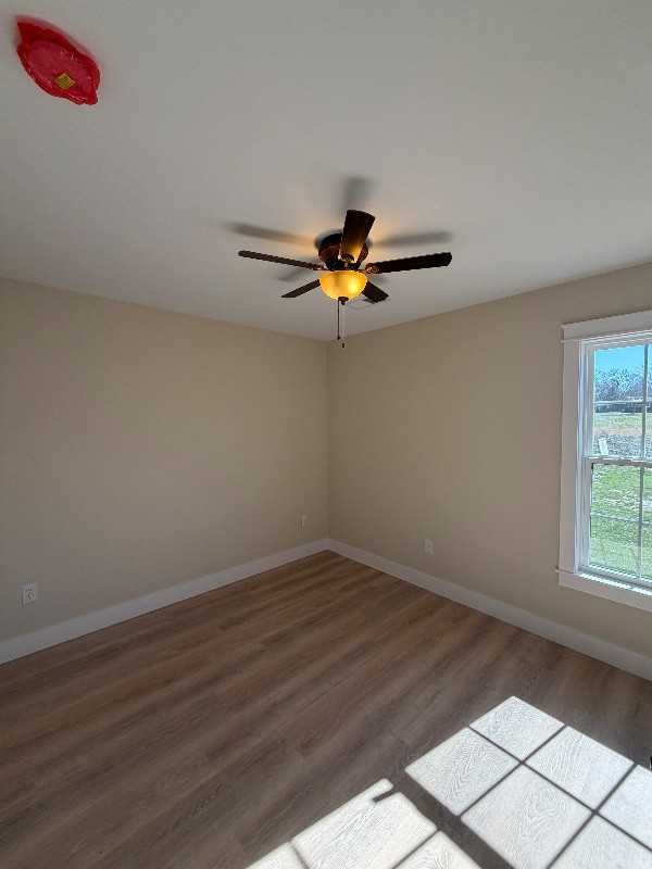 757 Hillcrest Dr - Photo 3 of 6