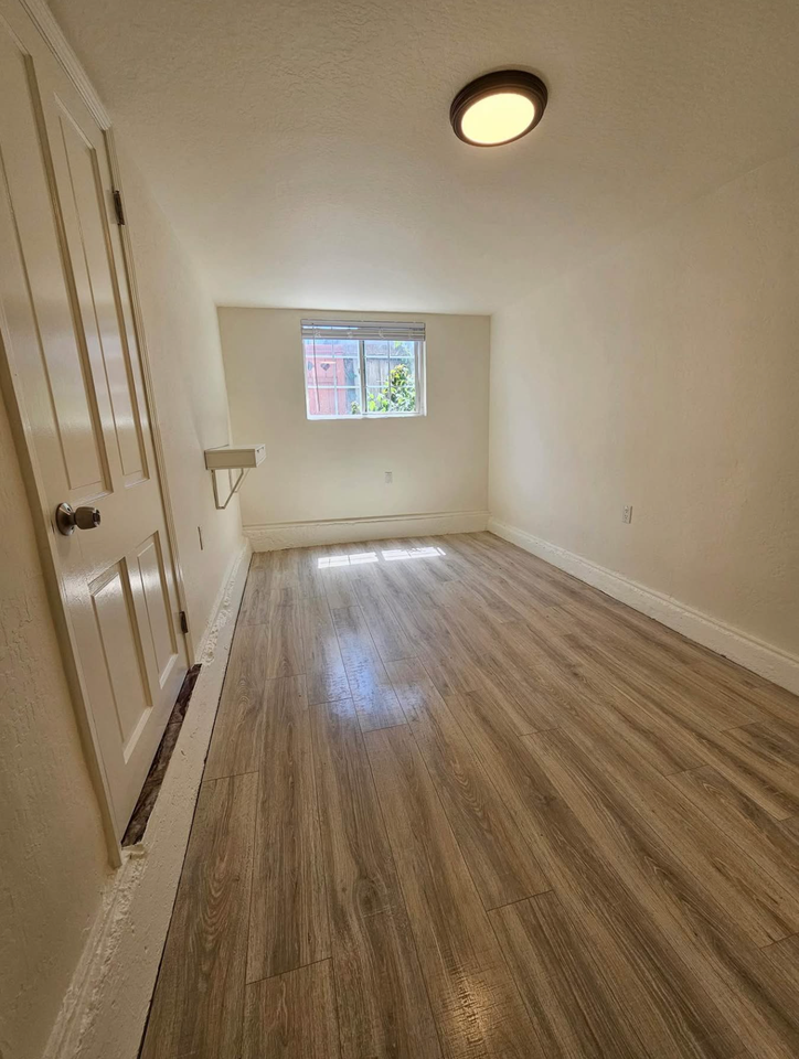 2228 40th Ave - Photo 7 of 10