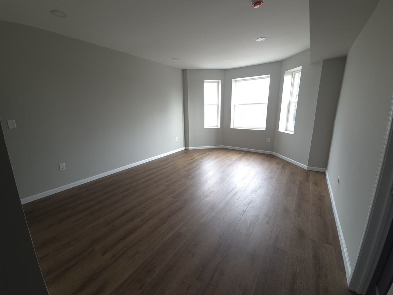 2732 Reisterstown Rd #2 - Photo 2 of 11