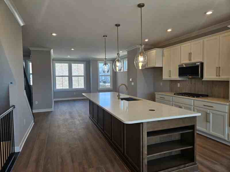 7442 Wetherington Ln - Photo 6 of 10