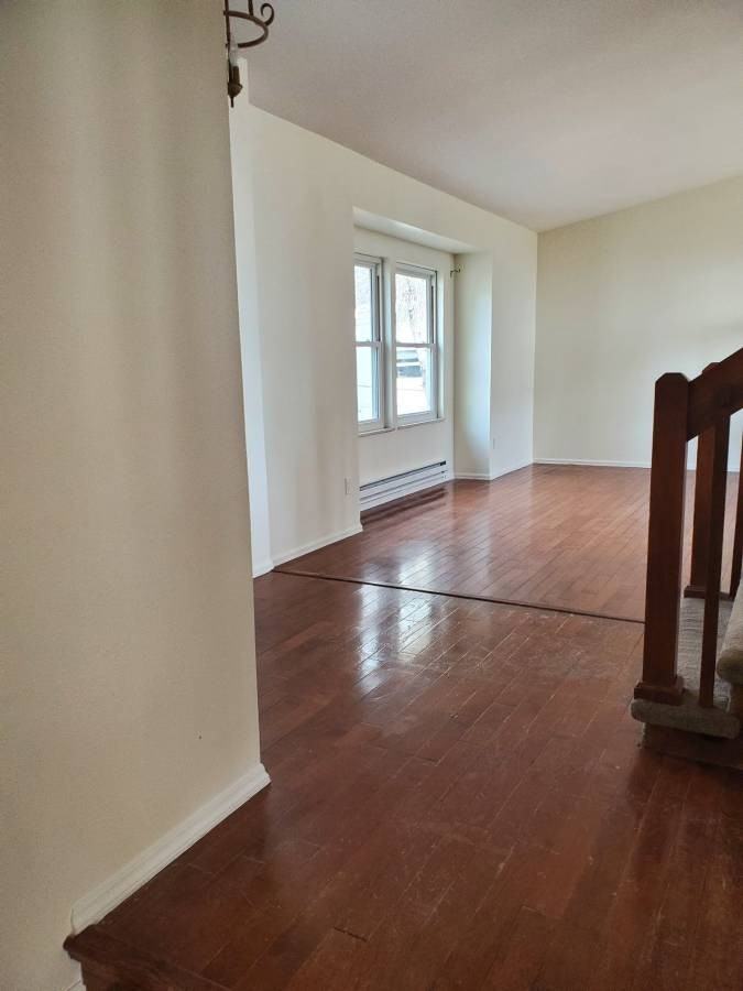 2216 S Eagle Ct - Photo 3 of 20