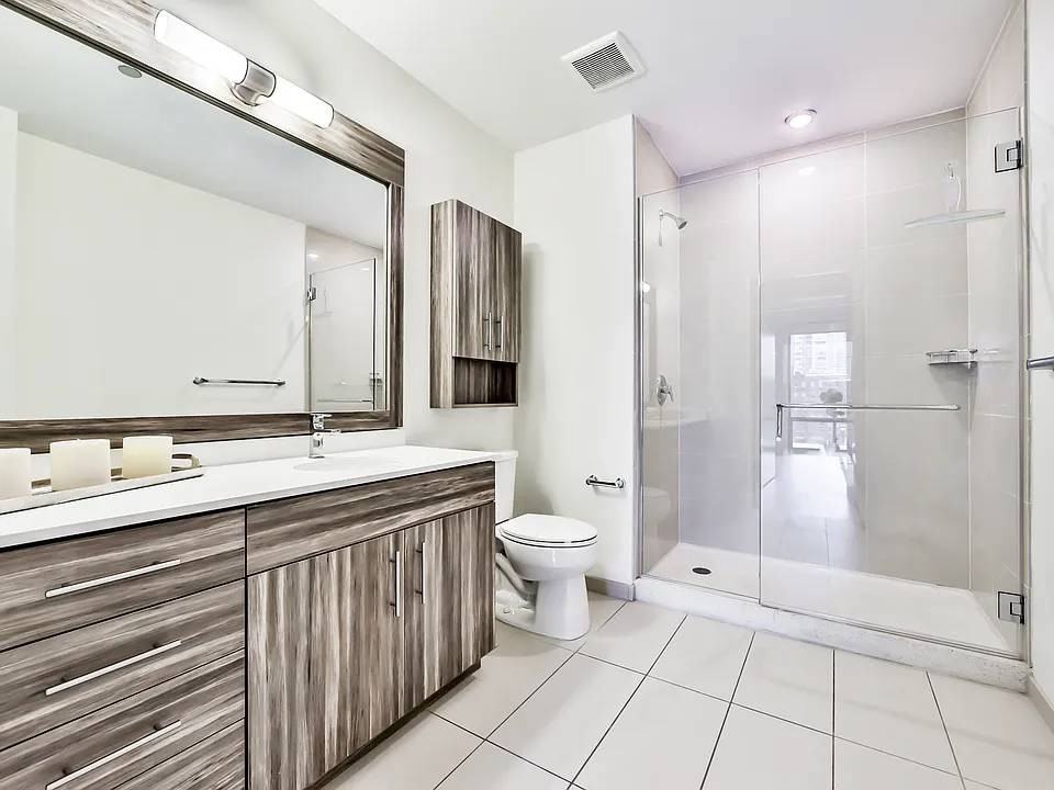 469 E Ohio St - Photo 7 of 16