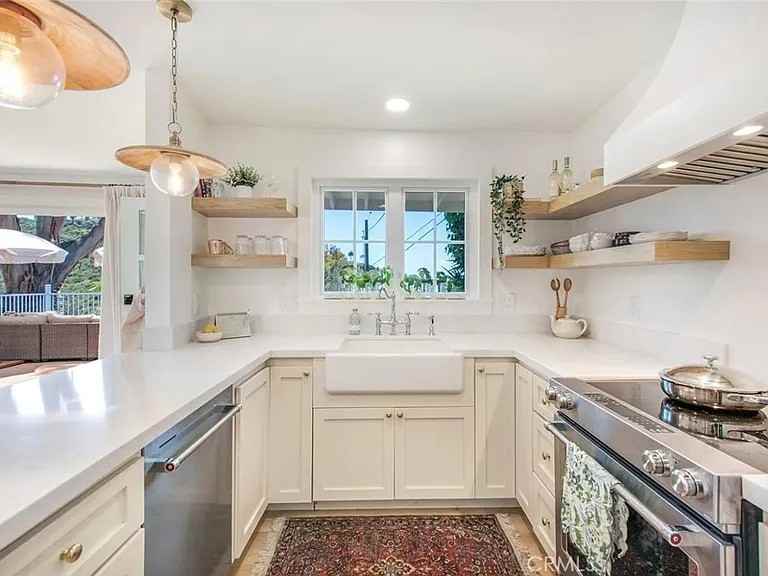 1445 Bluebird Canyon Dr - Photo 2 of 20