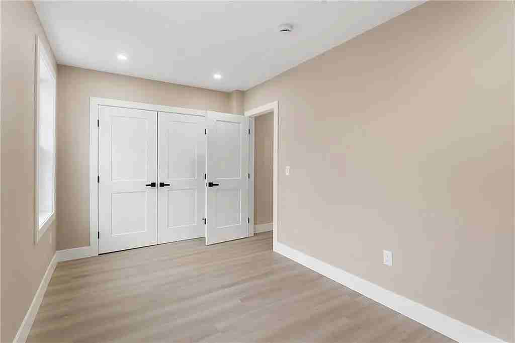 56 Diamond St - Photo 7 of 11