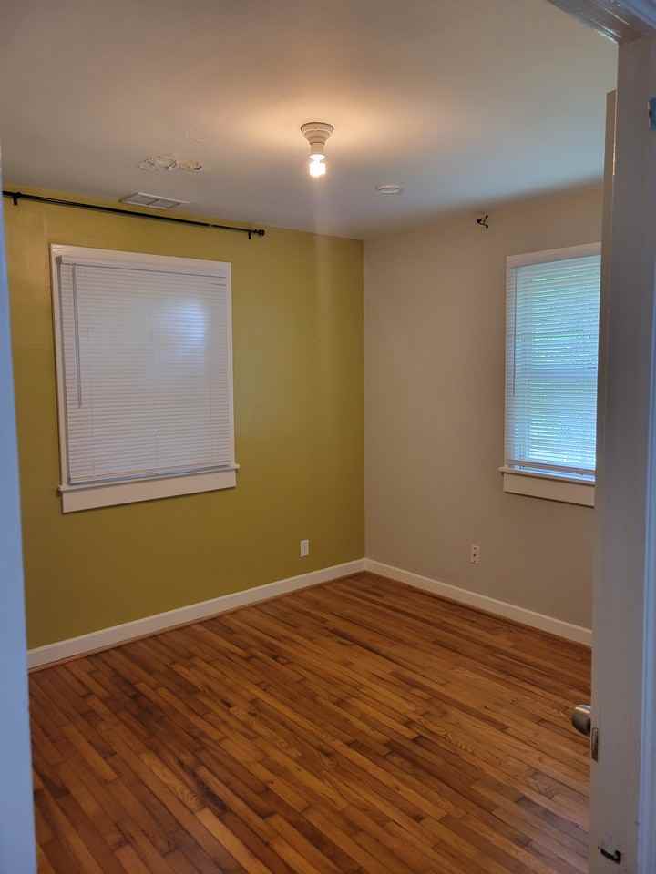 3445 Draper Ave - Photo 4 of 6