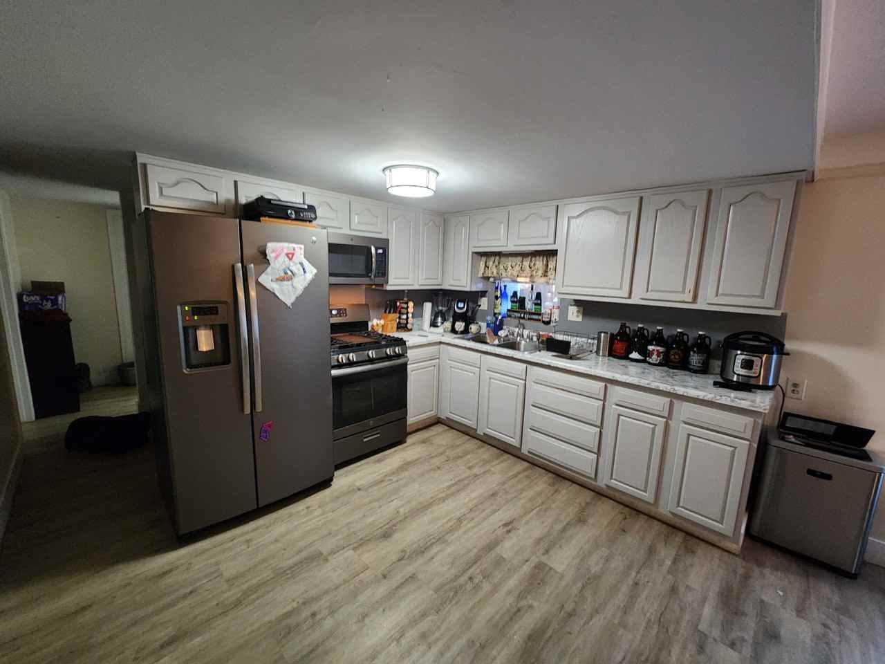 3759 W Irma Ln - Photo 2 of 5