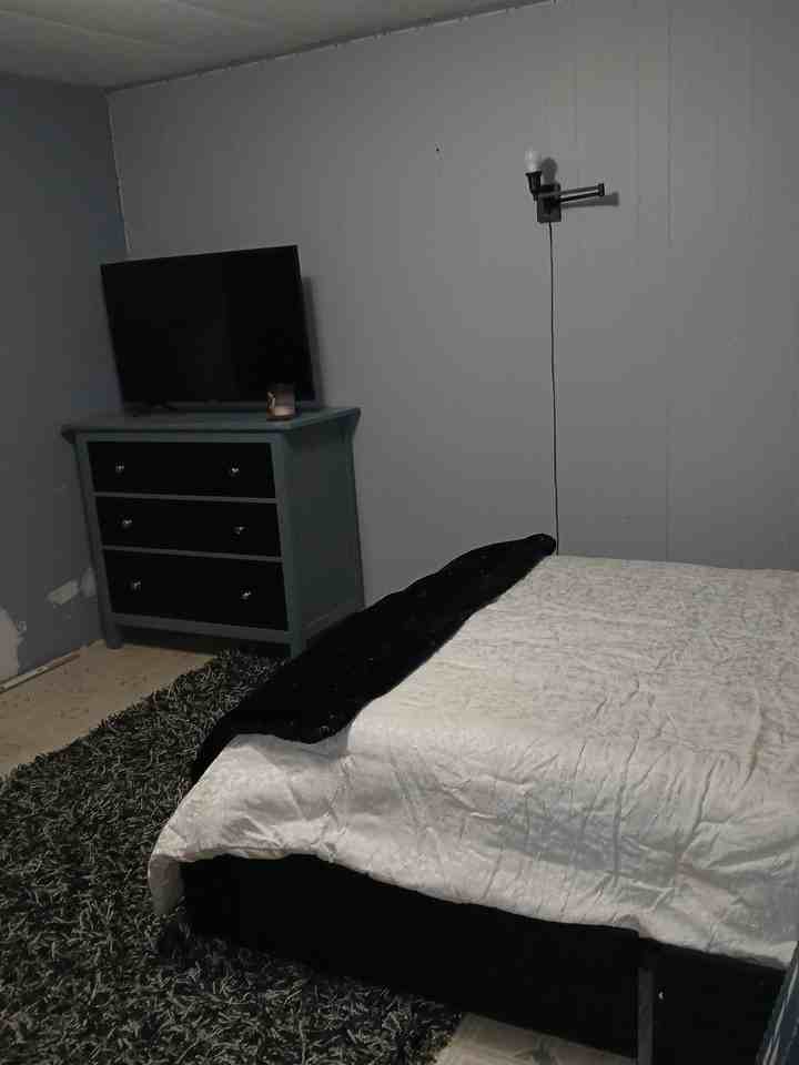 14910 Dunbar Ct - Photo 2 of 6