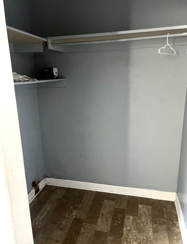 4703 Potter Rd #B - Photo 4 of 8