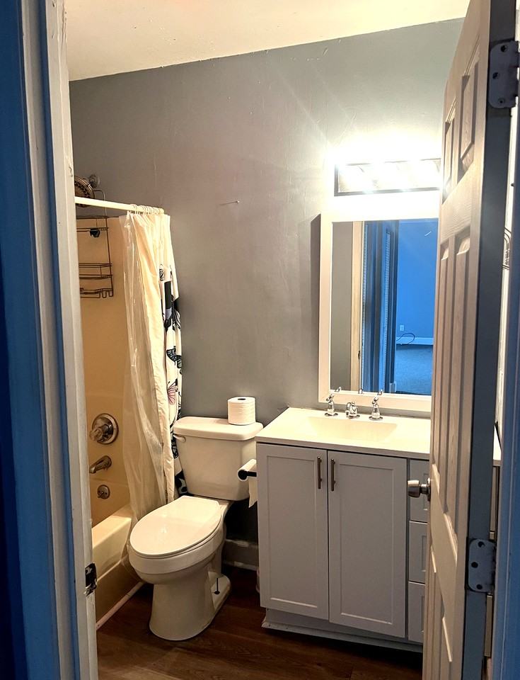 4703 Potter Rd #B - Photo 5 of 8