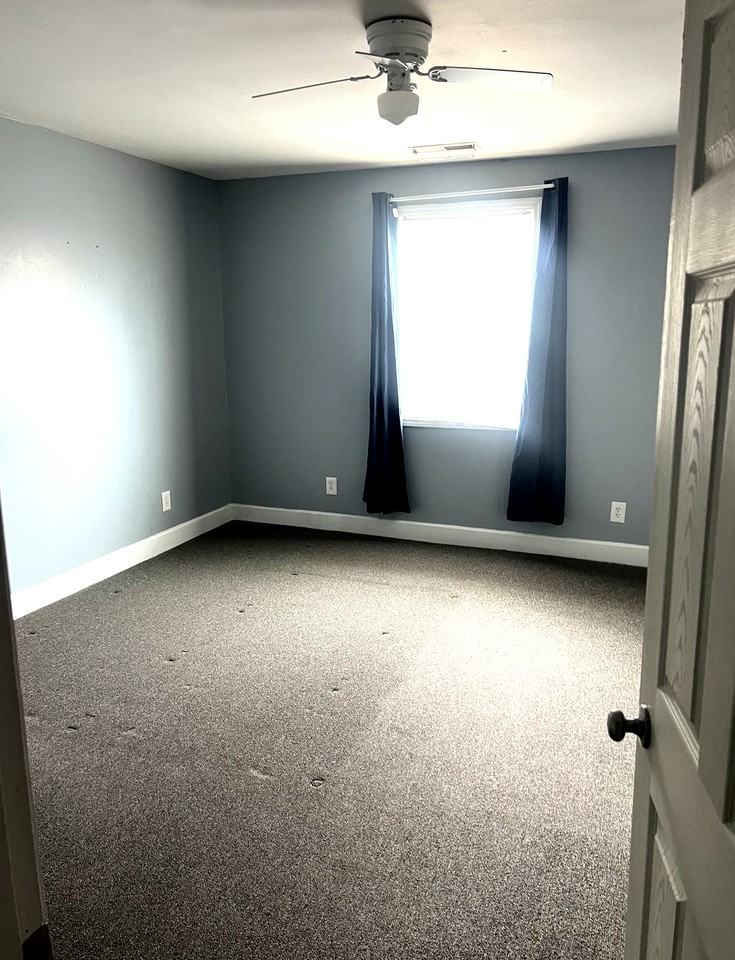 4703 Potter Rd #B - Photo 6 of 8