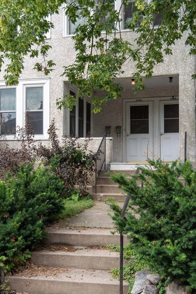 2748 Aldrich Ave S #2 - Photo 3 of 20