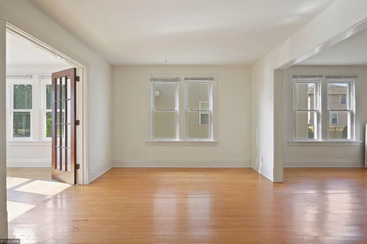 2748 Aldrich Ave S #2 - Photo 7 of 20