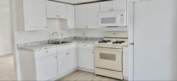 featured image of 301 Somerset St #B
