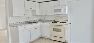 301 Somerset St #B - Photo 1 of 1