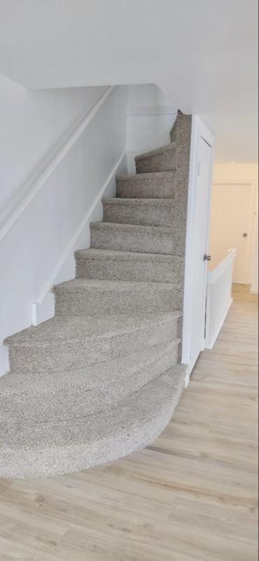 301 Somerset St #B - Photo 4 of 17