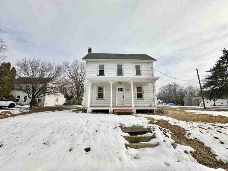 338 Broad St - Photo 2 of 22