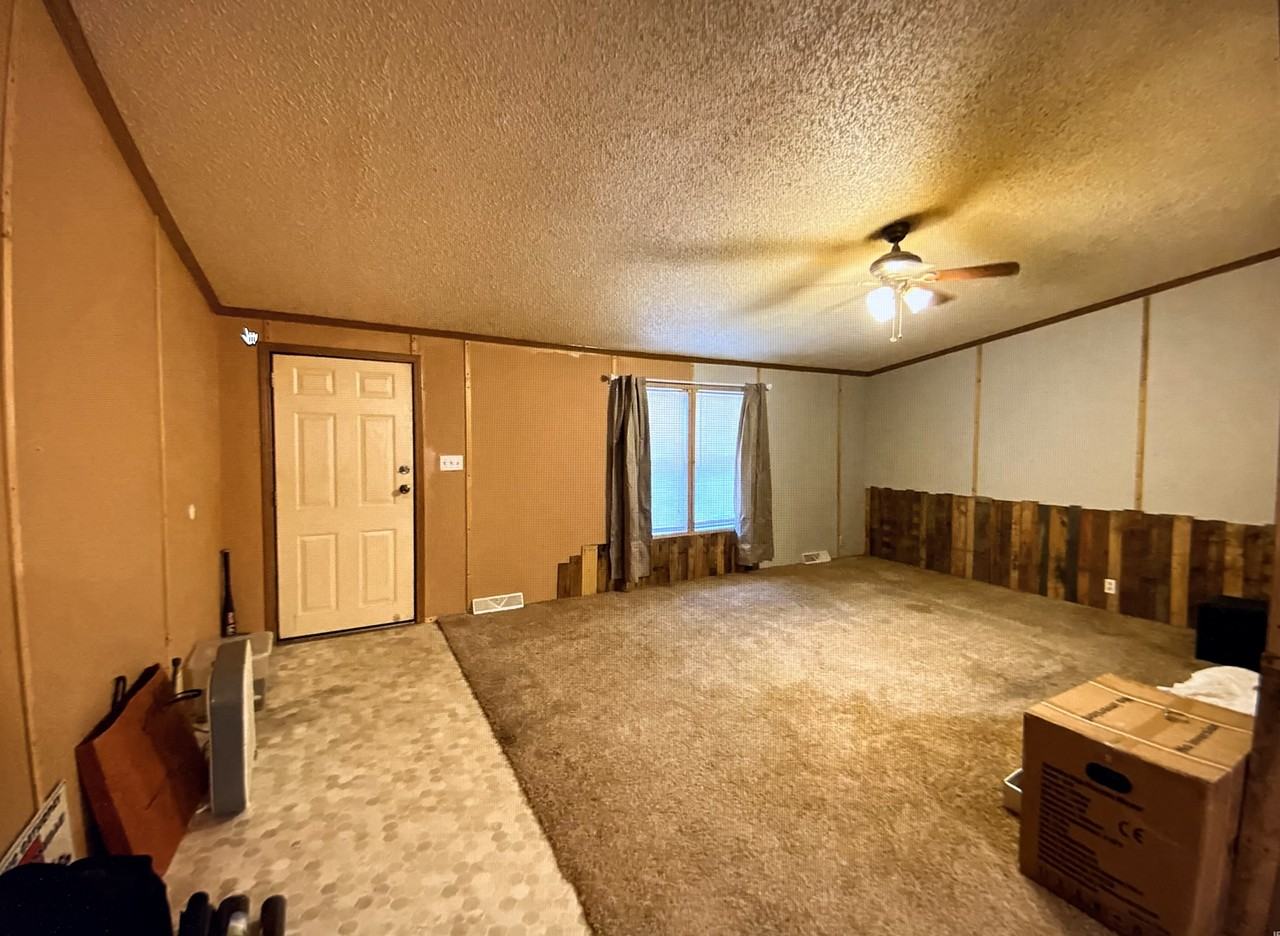 33 Allen St - Photo 6 of 10