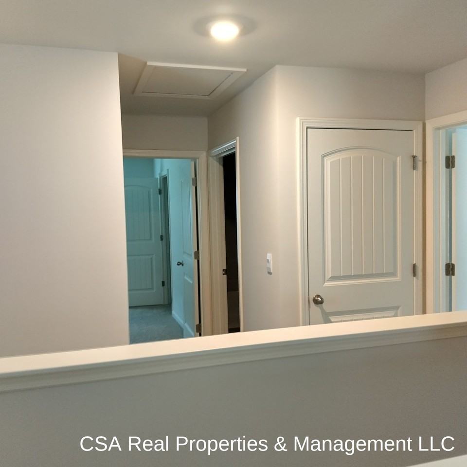 8240 Bluewater Dr - Photo 7 of 20