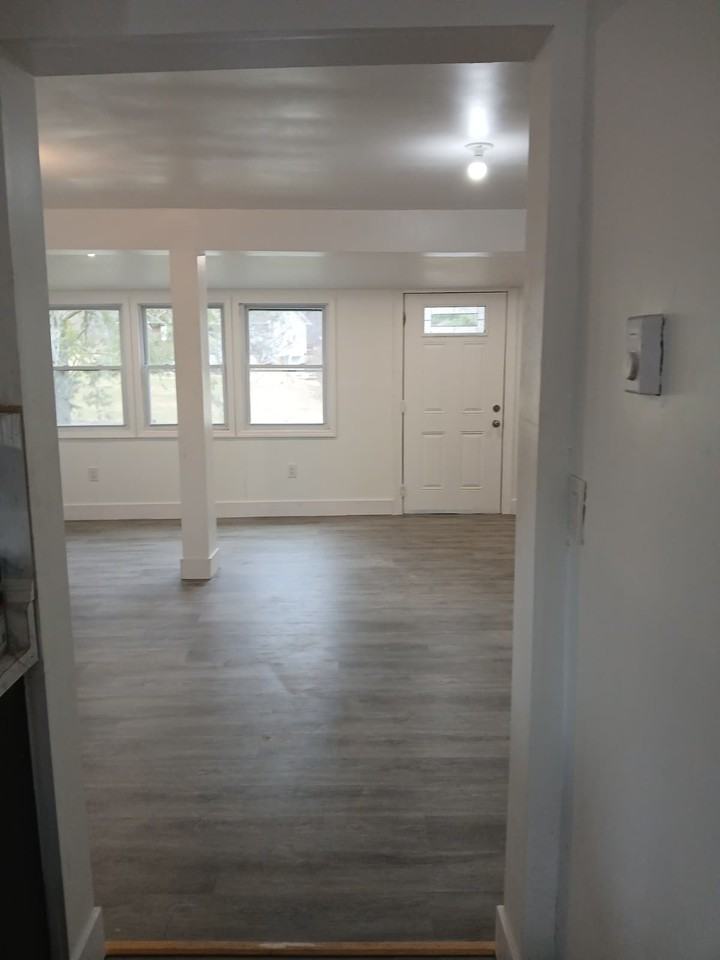 110 Tuthill Rd - Photo 2 of 20