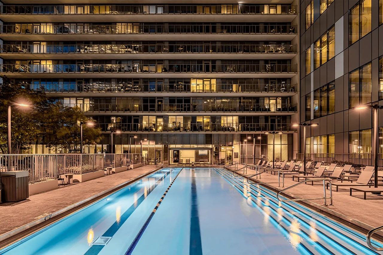 385 E Wacker Dr - Photo 7 of 17