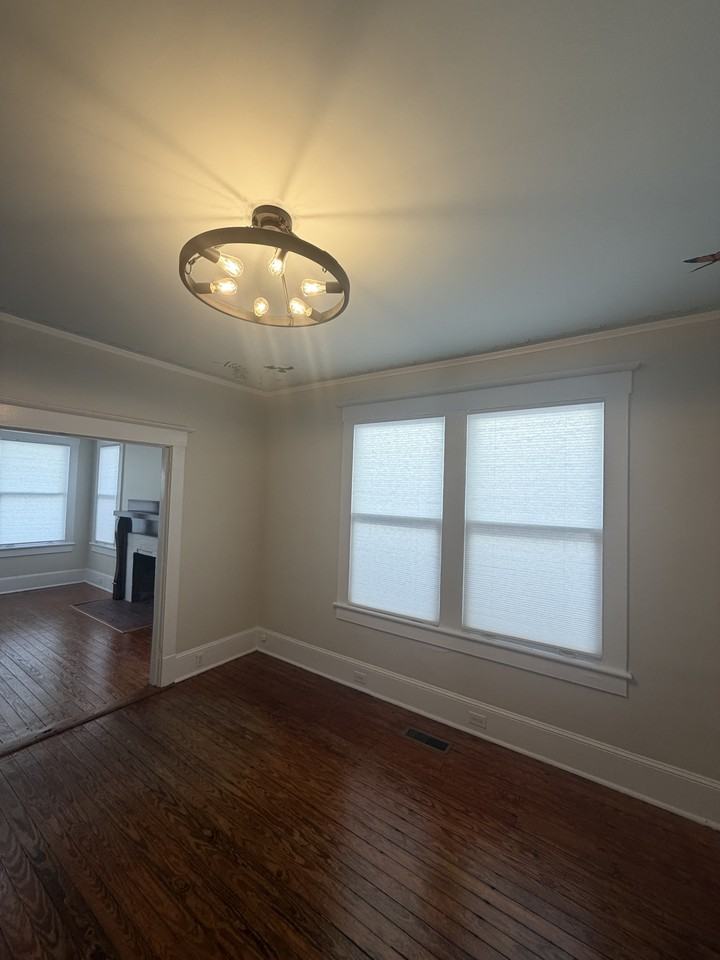 1904 Perry Ave - Photo 6 of 15