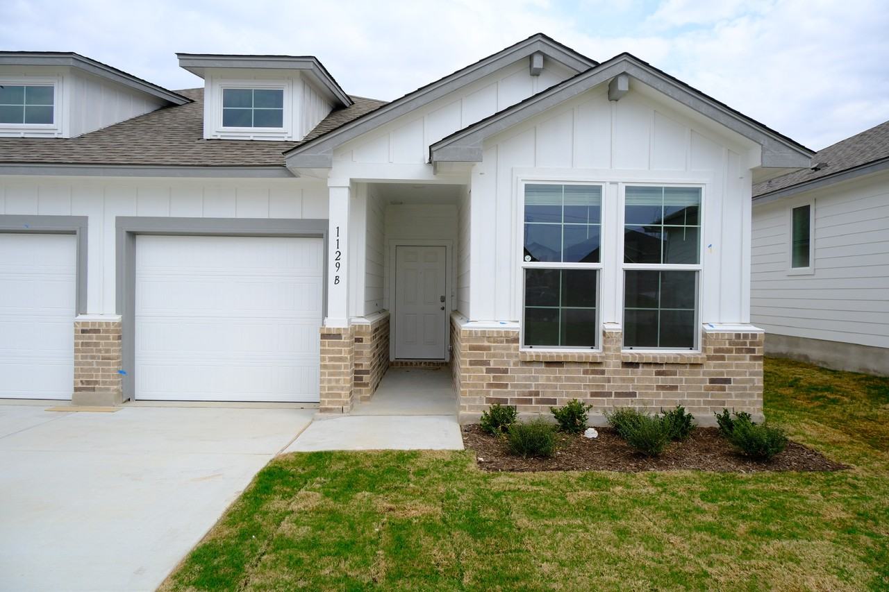 1129 Stone Valley Rd #B - Photo 2 of 13