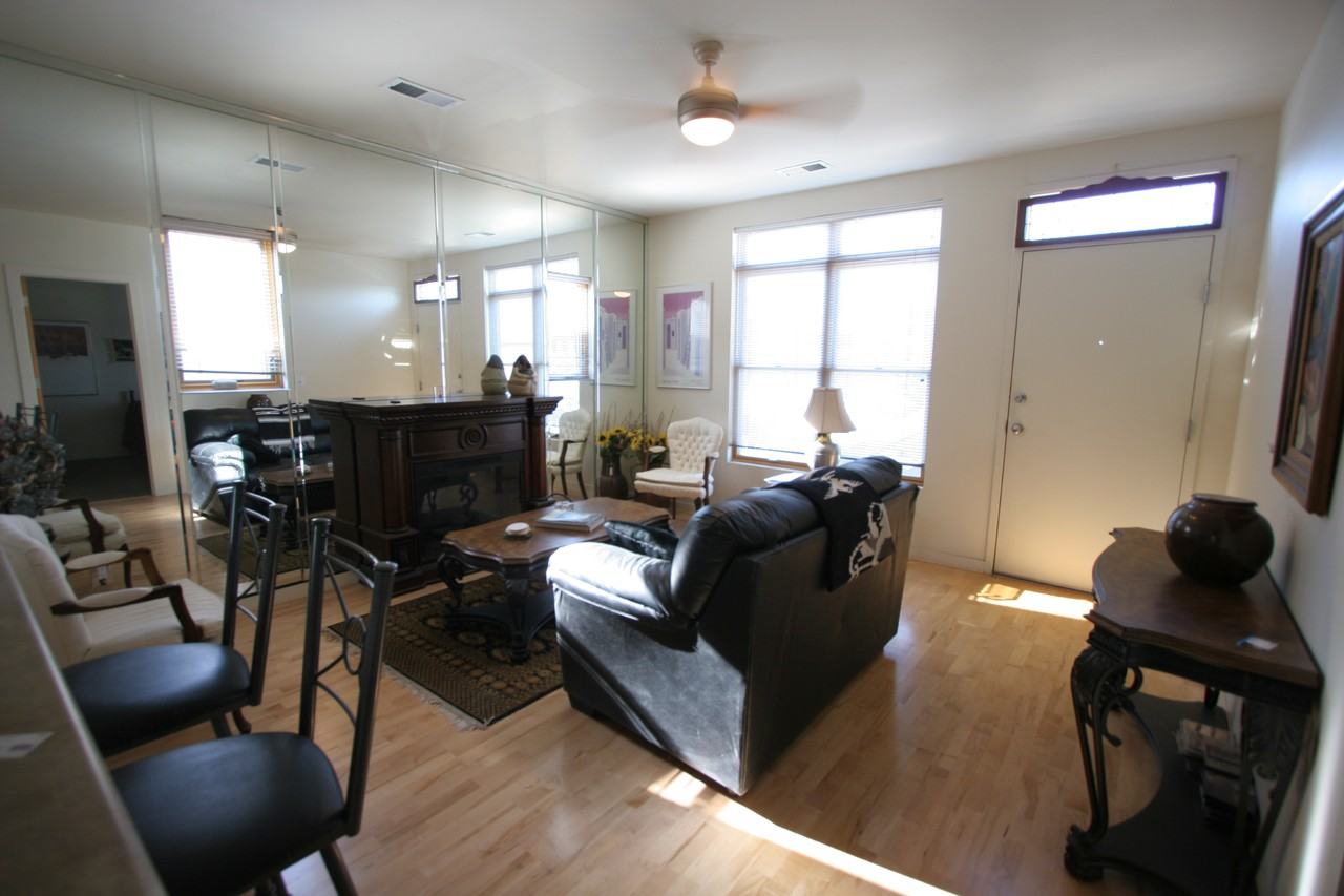 315 Bel Vedere Ln Ne - Photo 4 of 11