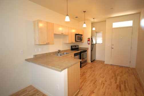 323 Bel Vedere Ln Ne - Photo 3 of 11