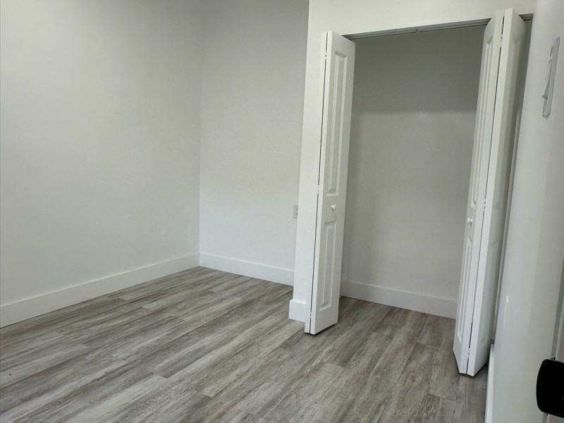 901 Nw 46th St - Photo 6 of 14