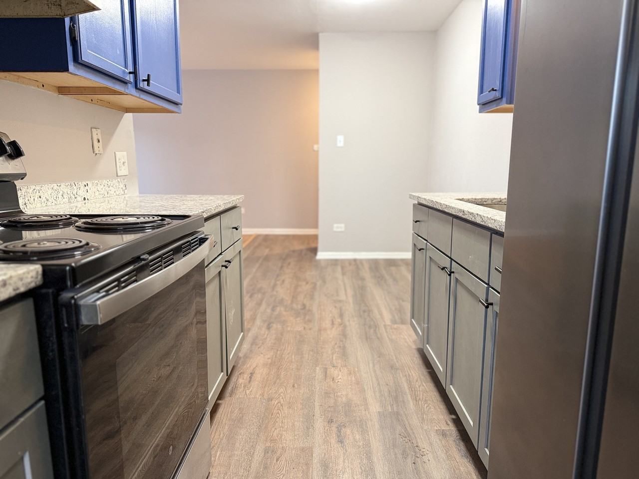 3029 East 79th Street - Photo 3 of 8
