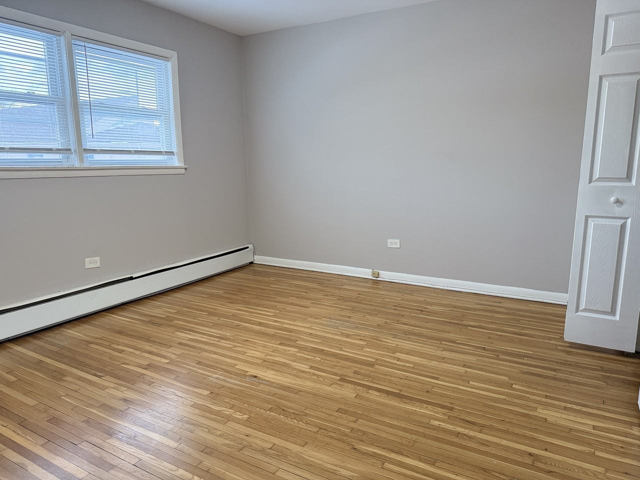 3029 East 79th Street - Photo 6 of 8