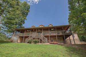 featured image of 306 White Cap Ln