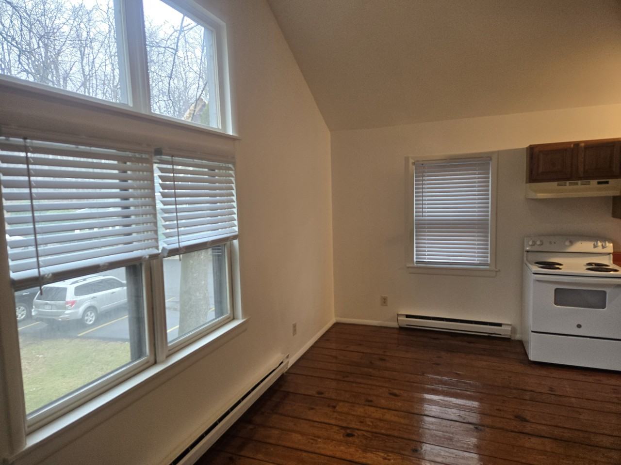 Suncrest Court - Photo 2 of 10