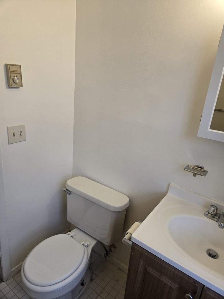 Suncrest Court - Photo 7 of 10