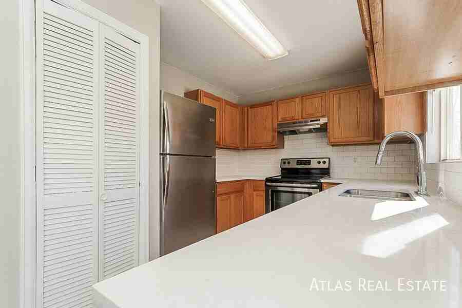 5083 Helena Ct - Photo 6 of 21