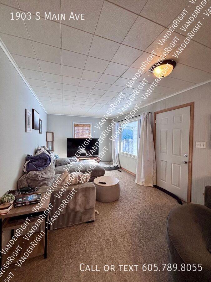 1903 S Main Ave - Photo 5 of 13