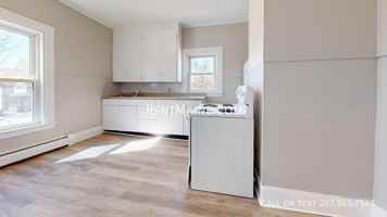 featured image of 88 Larkin St #4