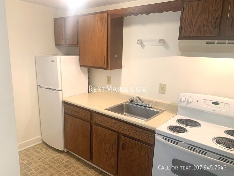 29 Chamberlain St #11 - Photo 3 of 13