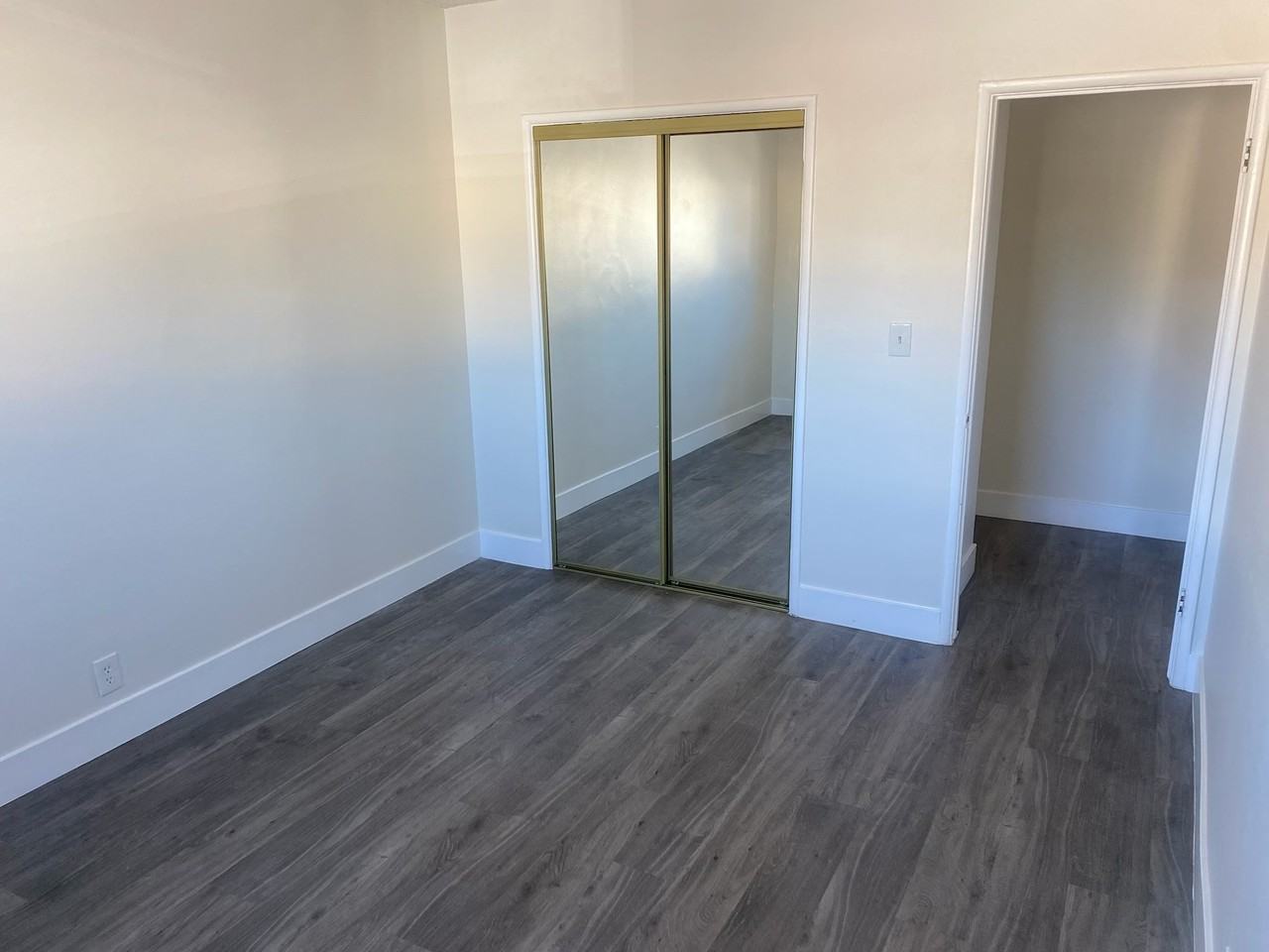 229 East 57th Street - Photo 5 of 11