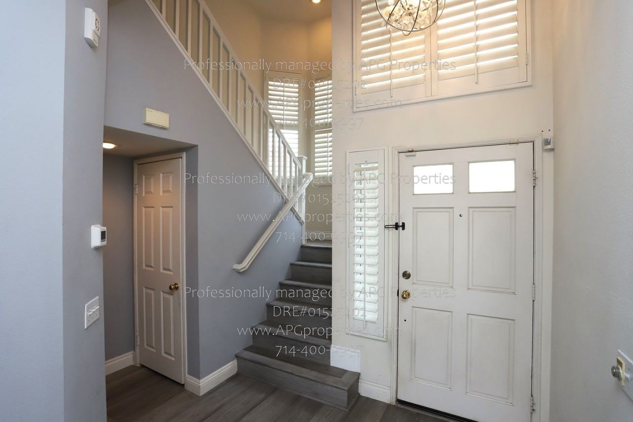 3519 E Balmoral Dr - Photo 2 of 28