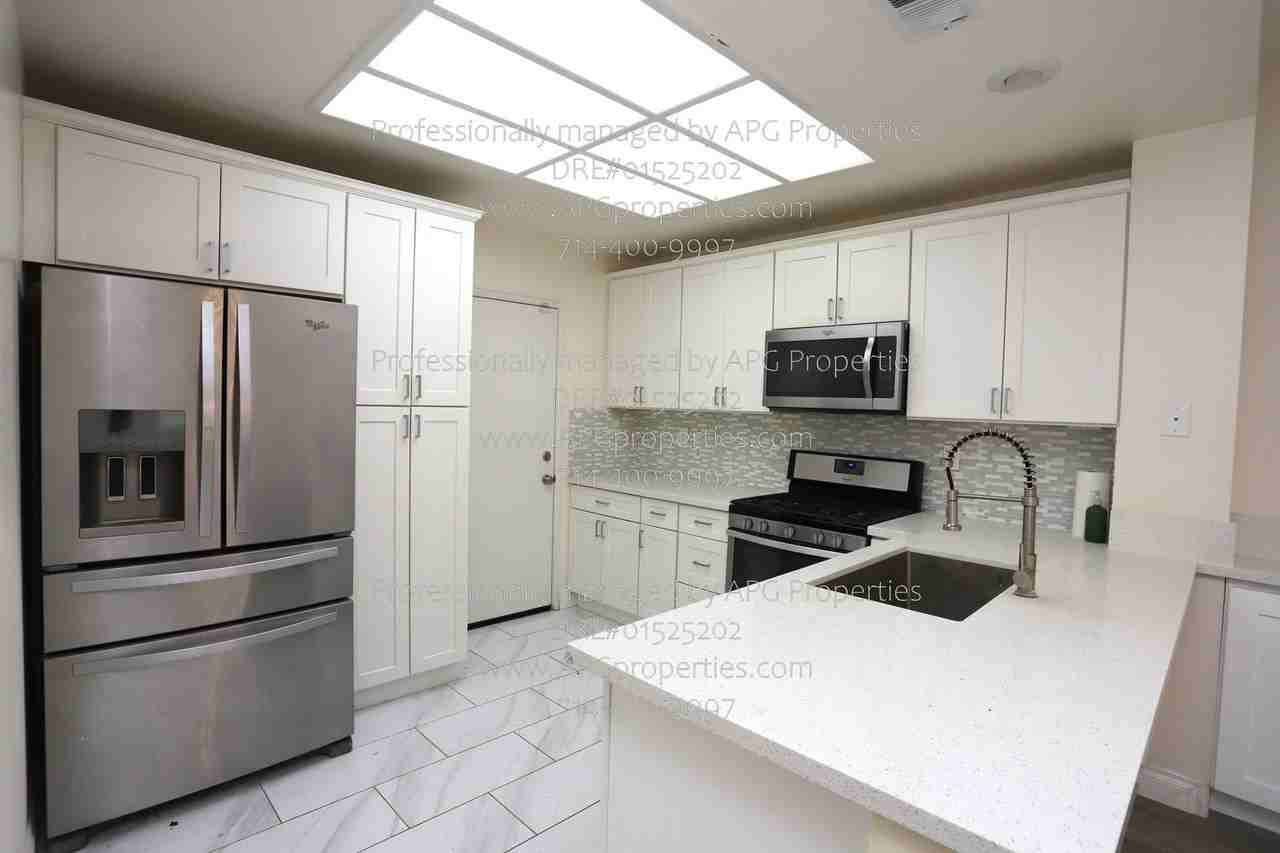 3519 E Balmoral Dr - Photo 5 of 28