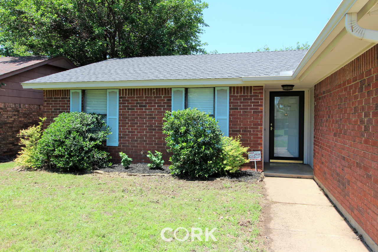 1301 Del Norte Dr #1 - Photo 2 of 50