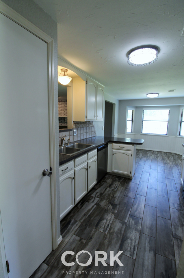 1301 Del Norte Dr #1 - Photo 5 of 50